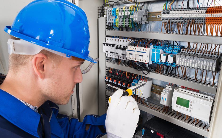 taux horaire électricien Corbeil-Essonnes
