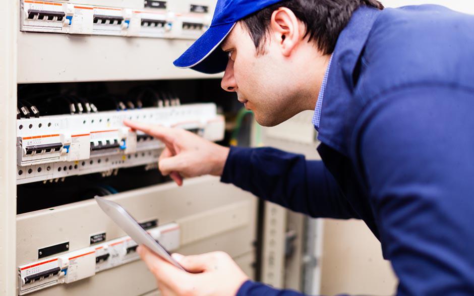 je recherche un électricien Paris 5
